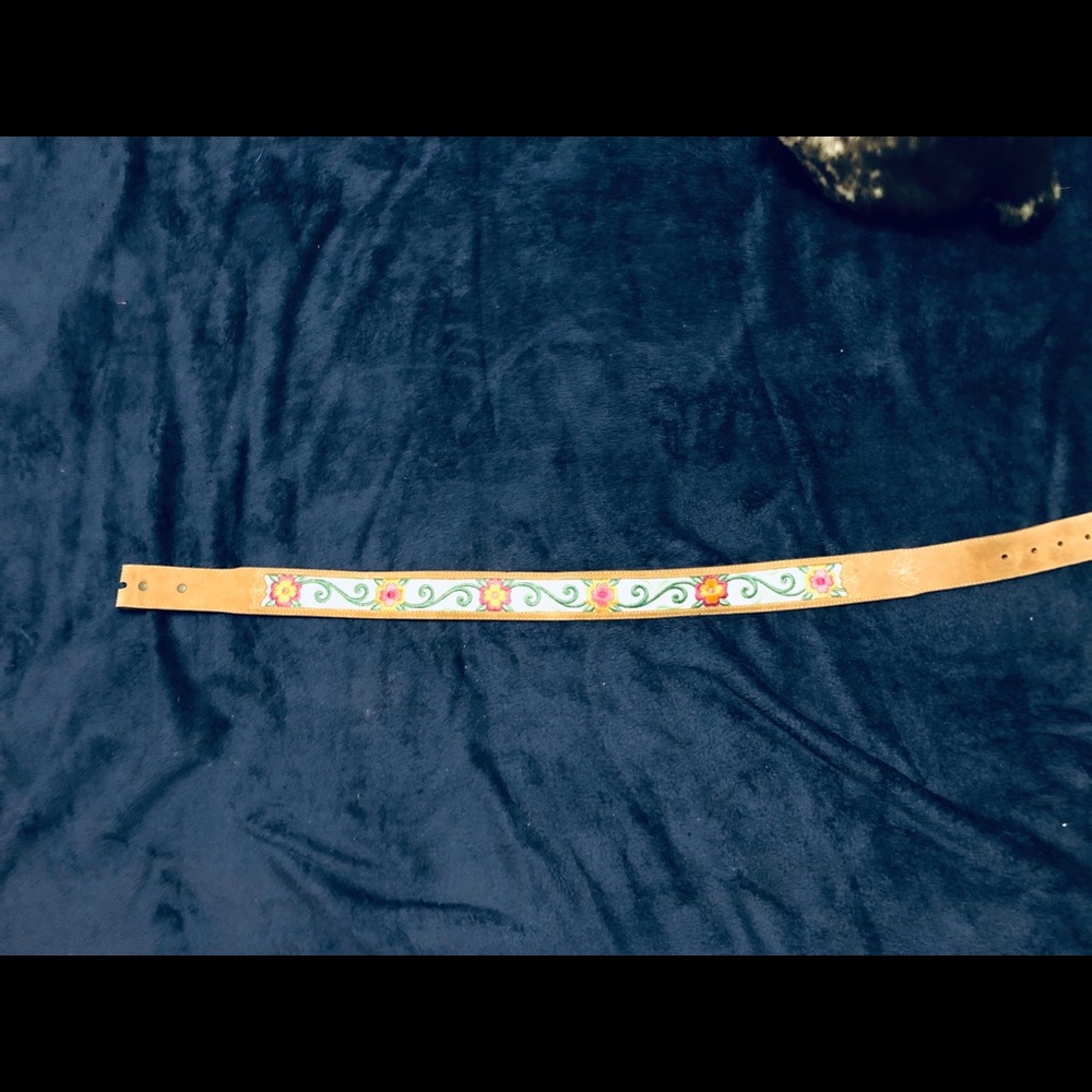 Floral belt